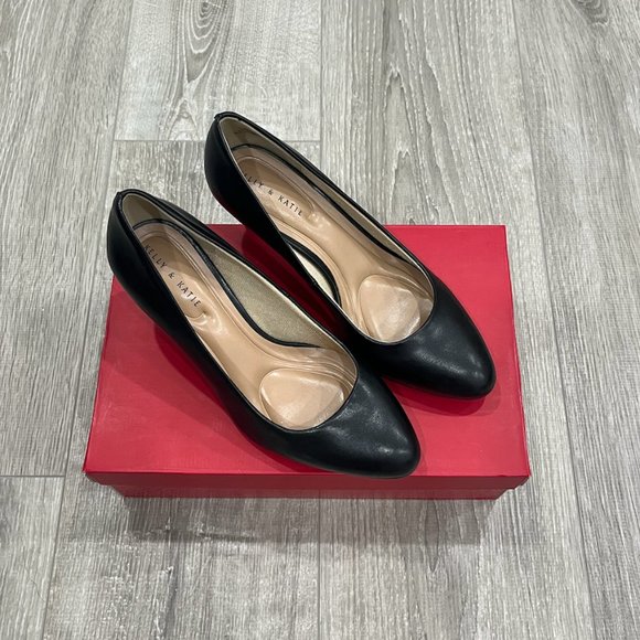 Kelly & Katie Wide Width Pump - Picture 5 of 7